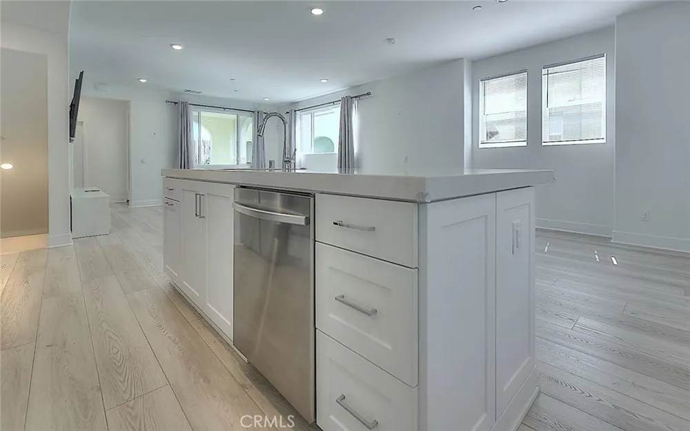 2750 W 182nd #120 Torrance, CA 90504