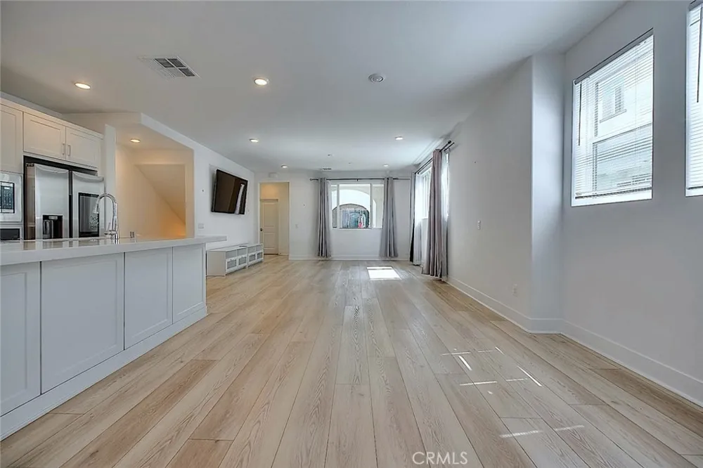 2750 W 182nd #120 Torrance, CA 90504