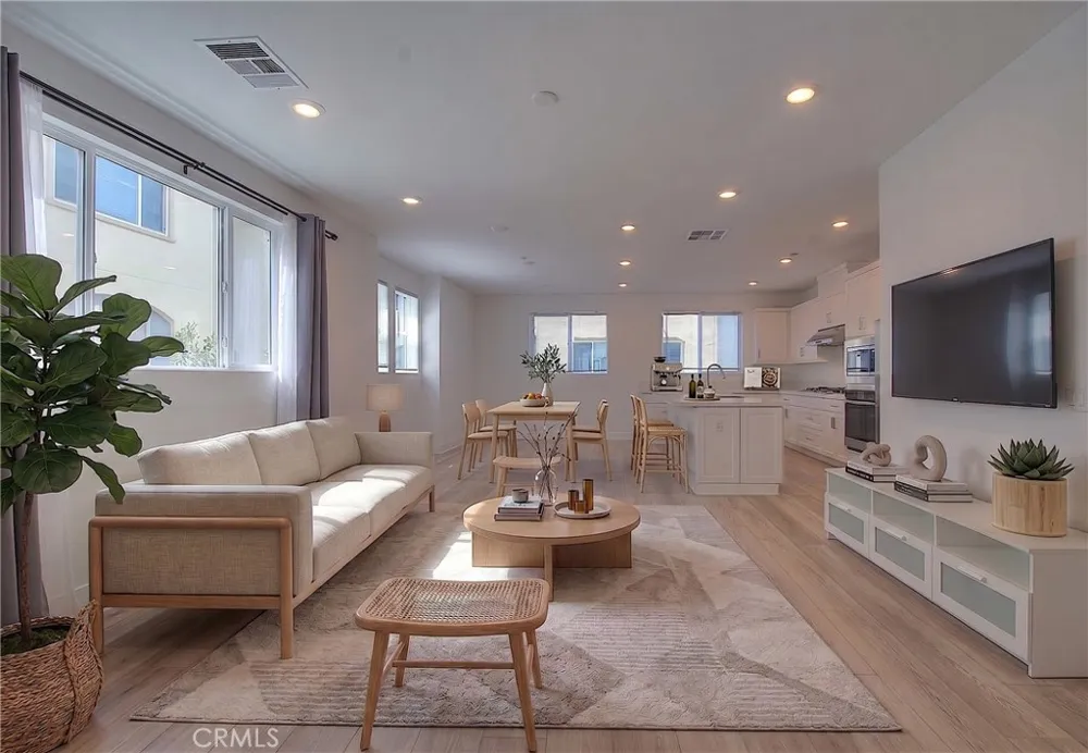 2750 W 182nd #120 Torrance, CA 90504