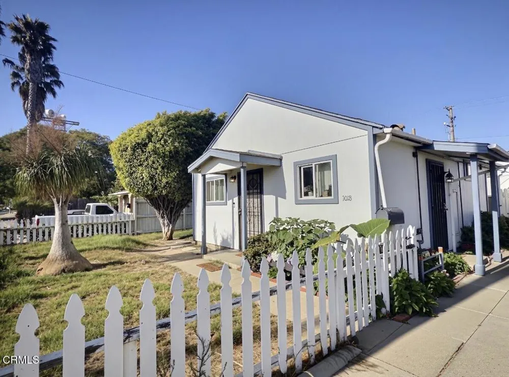 1018 S C STREET Oxnard, CA 93030