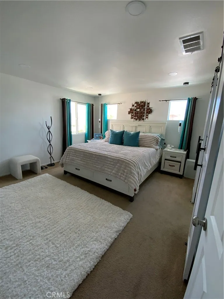12438 Sonoma Drive Pacoima, CA 91331