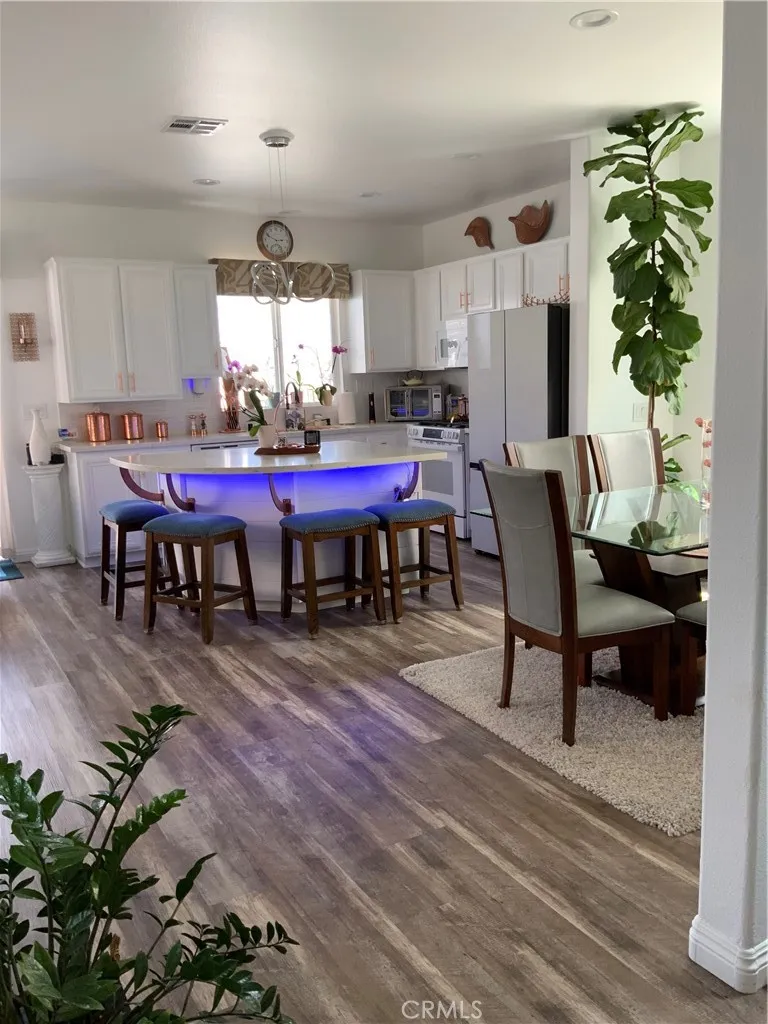 12438 Sonoma Drive Pacoima, CA 91331