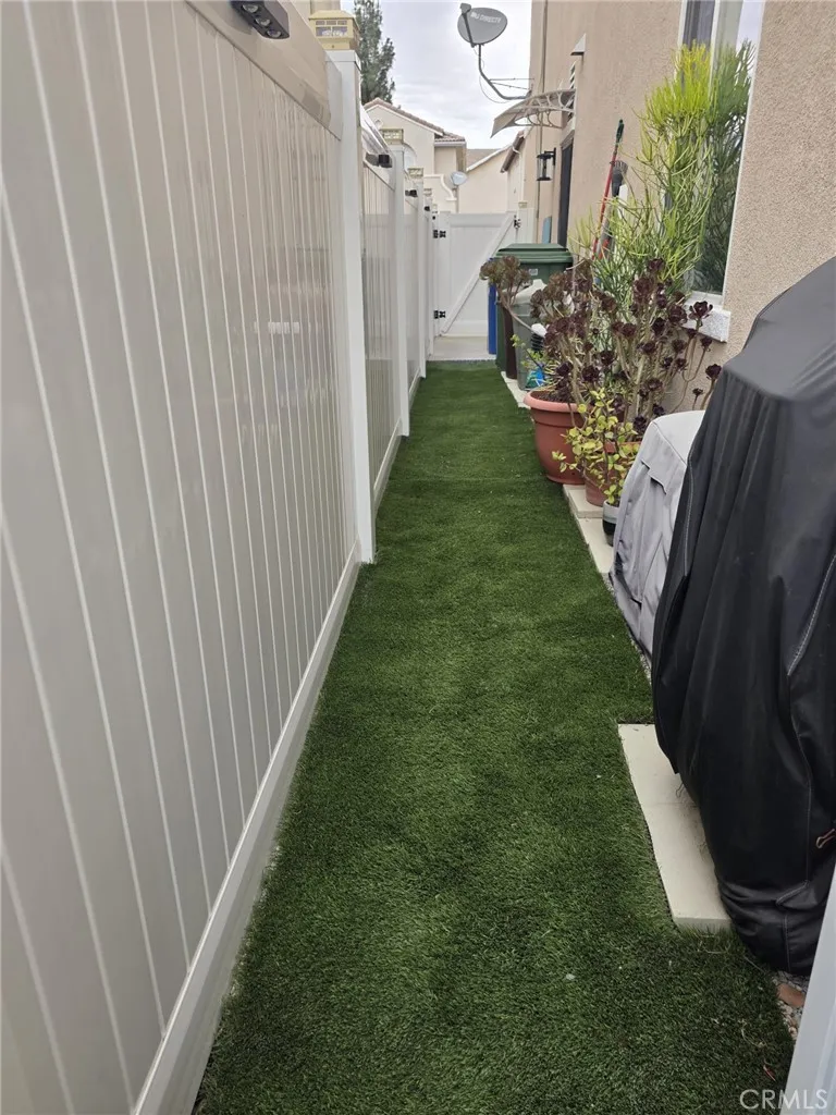 12438 Sonoma Drive Pacoima, CA 91331