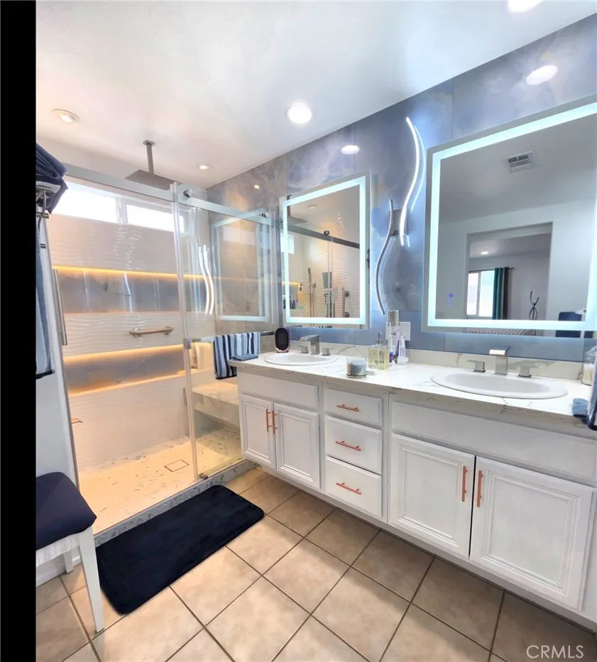 12438 Sonoma Drive Pacoima, CA 91331