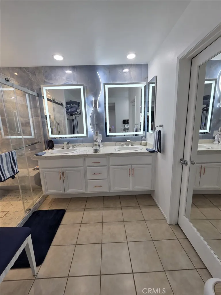 12438 Sonoma Drive Pacoima, CA 91331