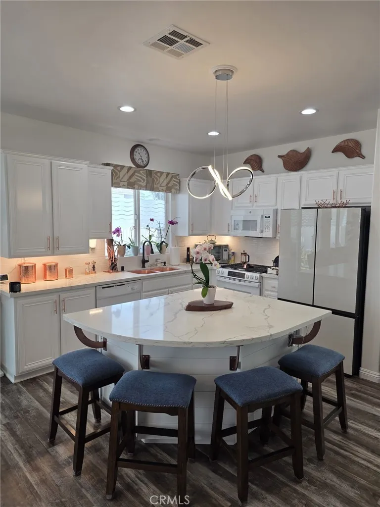 12438 Sonoma Drive Pacoima, CA 91331