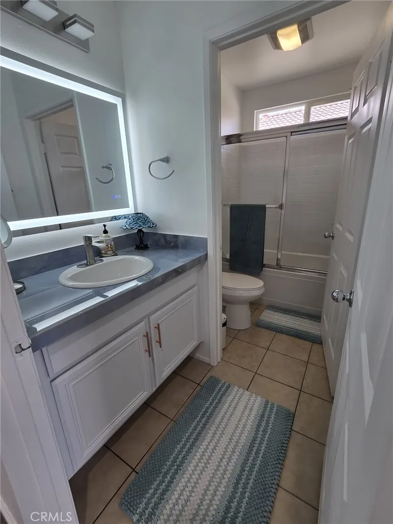 12438 Sonoma Drive Pacoima, CA 91331