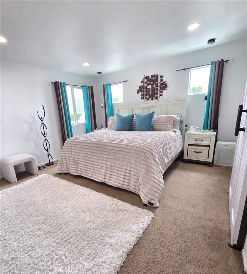 12438 Sonoma Drive Pacoima, CA 91331