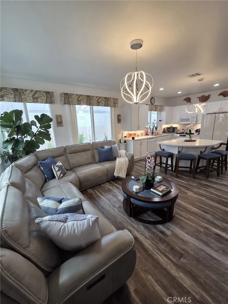 12438 Sonoma Drive Pacoima, CA 91331