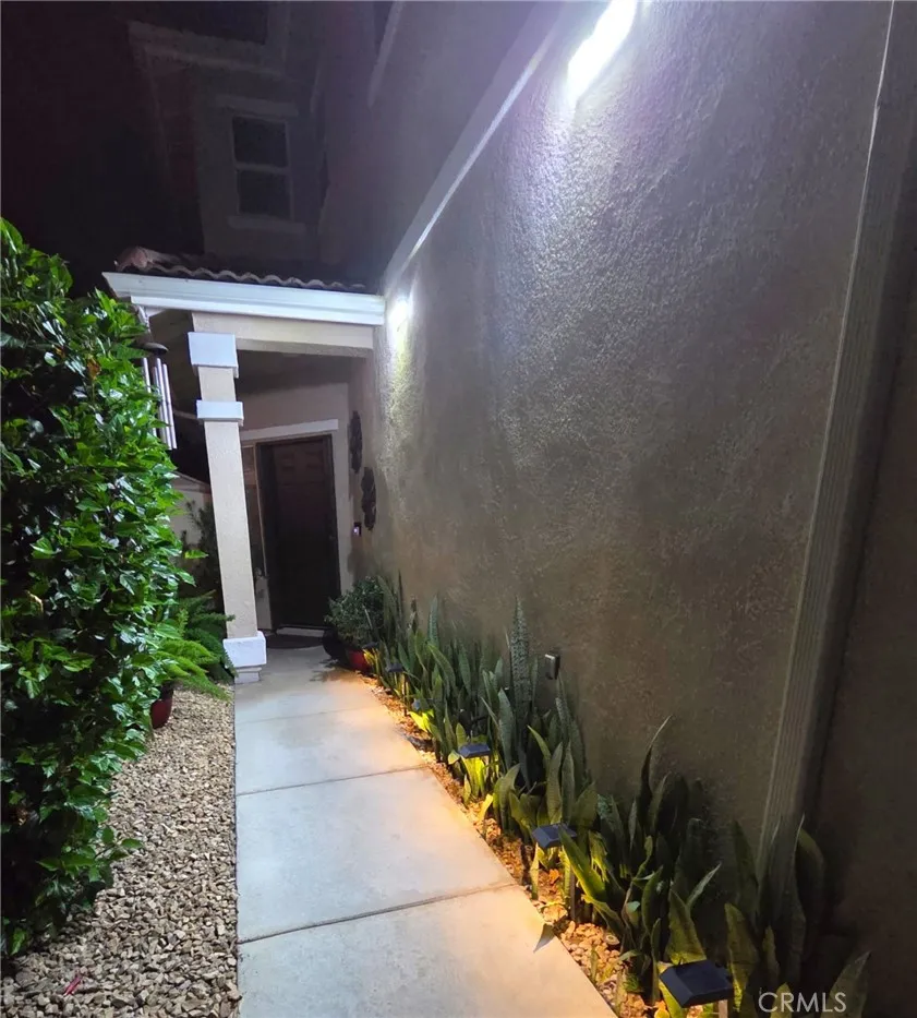 12438 Sonoma Drive Pacoima, CA 91331