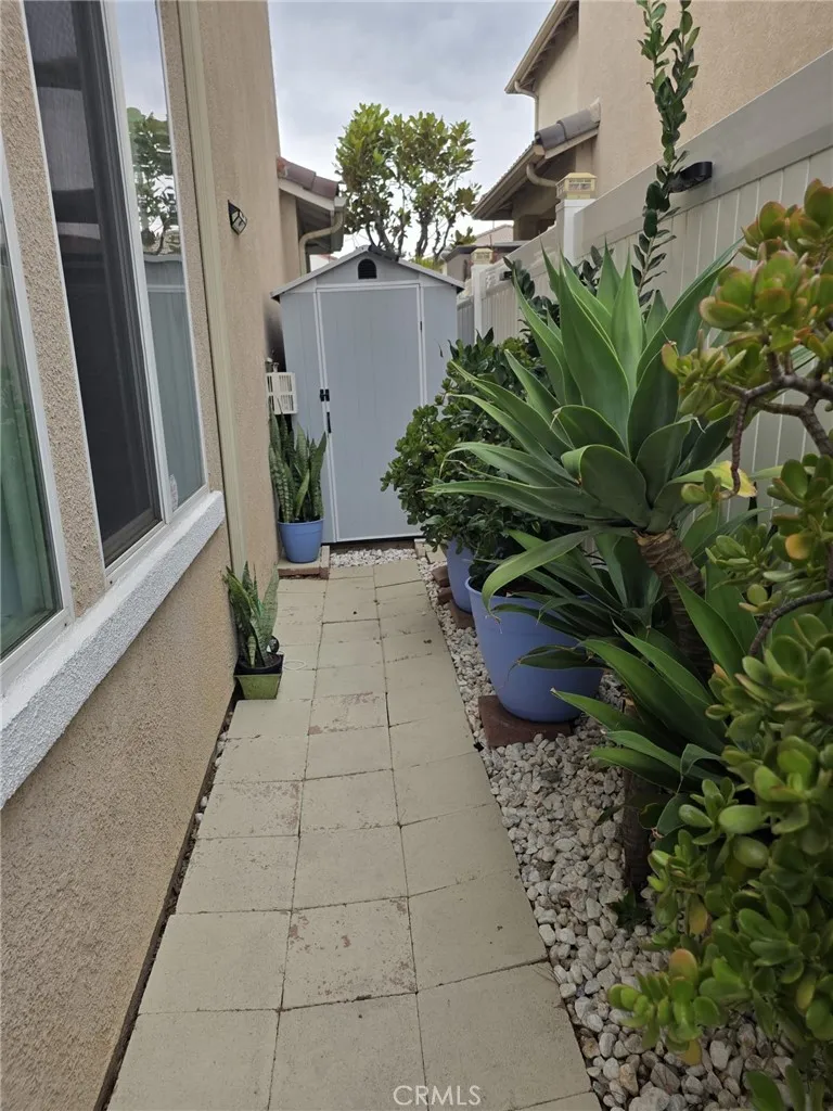 12438 Sonoma Drive Pacoima, CA 91331