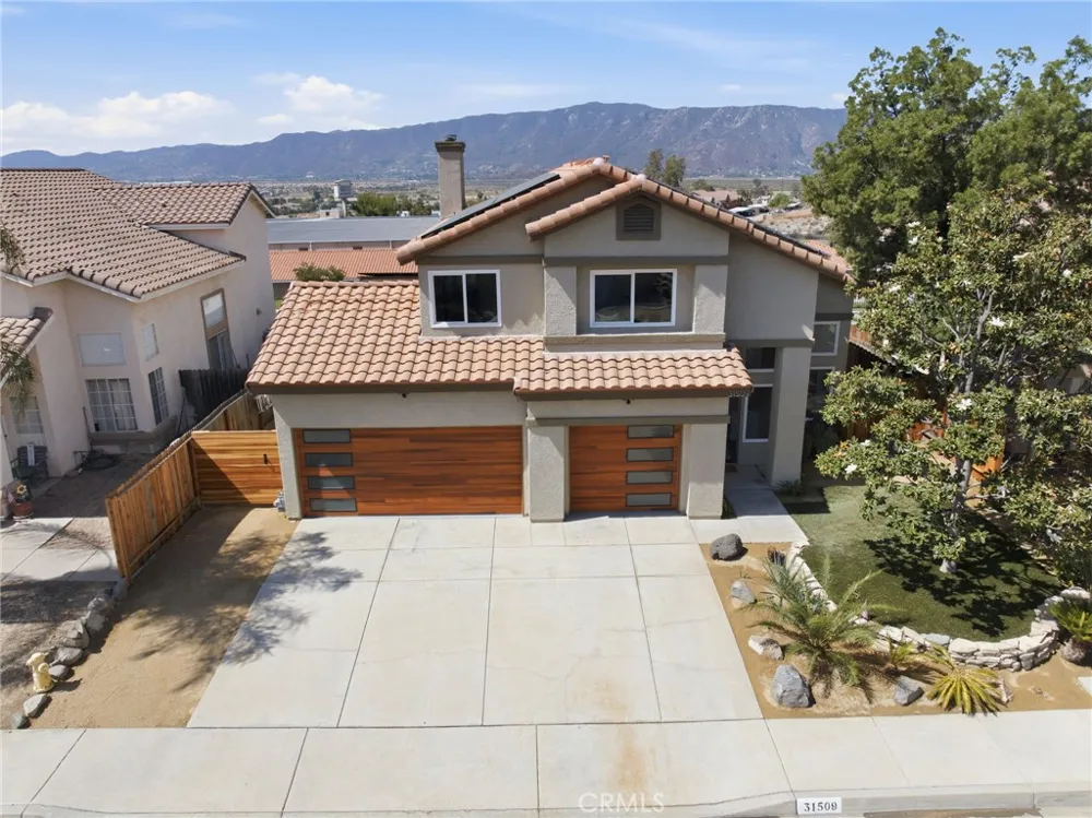 31509 Stoney Creek Lake Elsinore, CA 92532