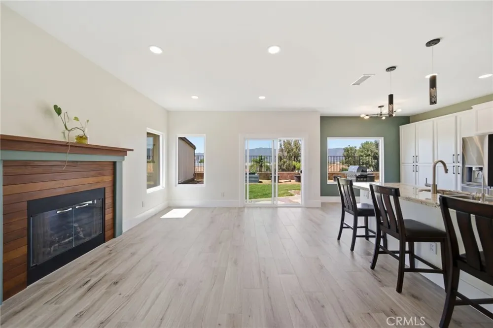 31509 Stoney Creek Lake Elsinore, CA 92532