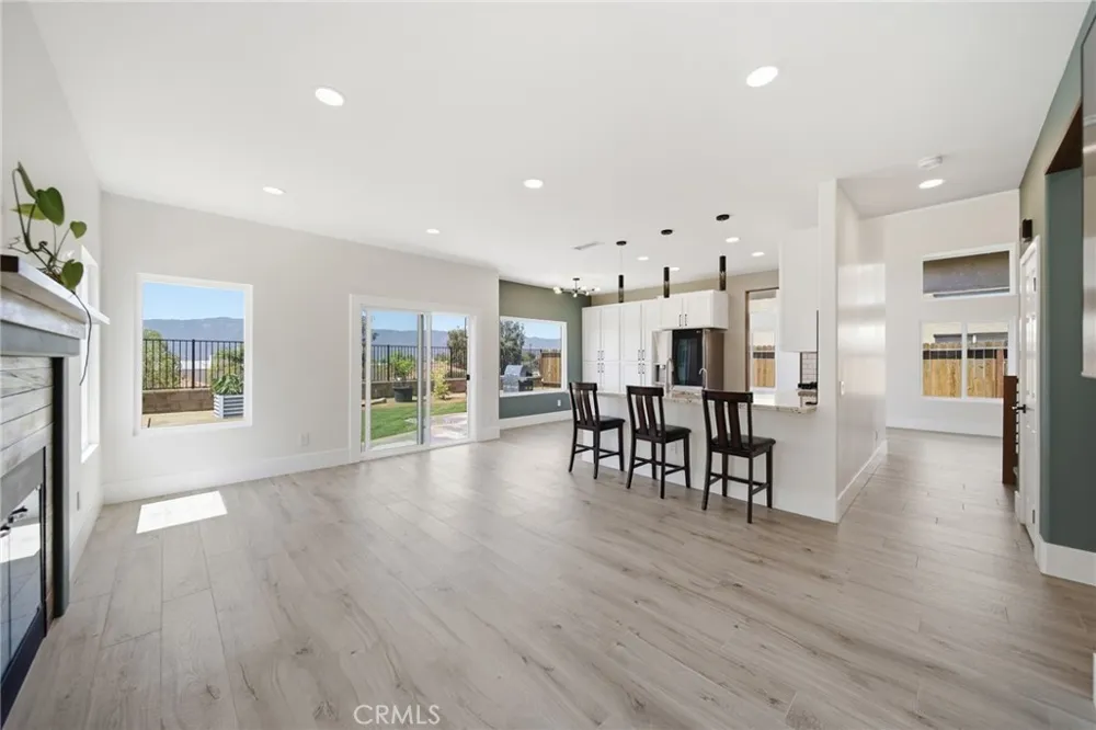 31509 Stoney Creek Lake Elsinore, CA 92532