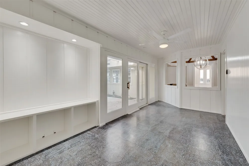 6535 Southpoint Drive Dallas, TX 75248