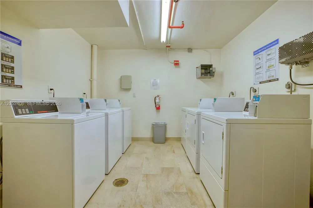 1200 West Ave #811 Miami Beach, FL 33139