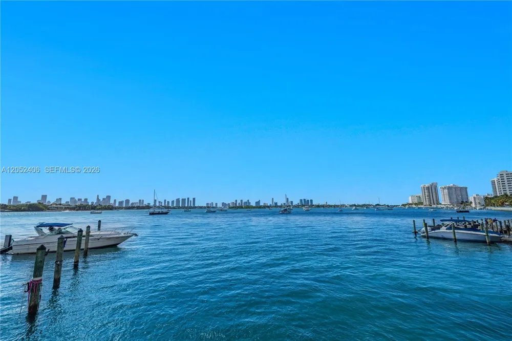 1200 West Ave #811 Miami Beach, FL 33139
