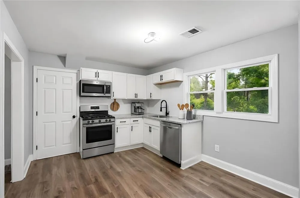 6140 Nichols Drive Union City, GA 30291