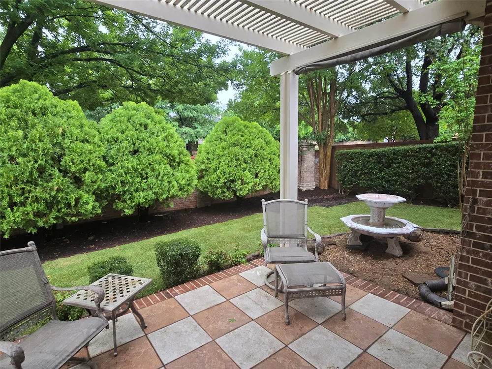 1614 Villa Court Corinth, TX 76210