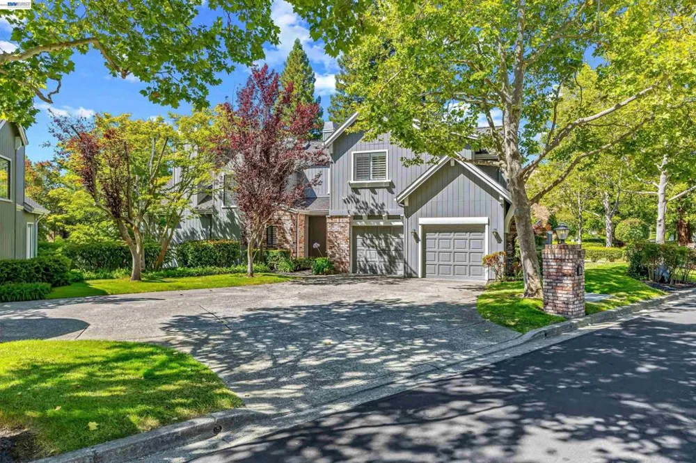 328 S Eagle Nest Ln Danville, CA 94506