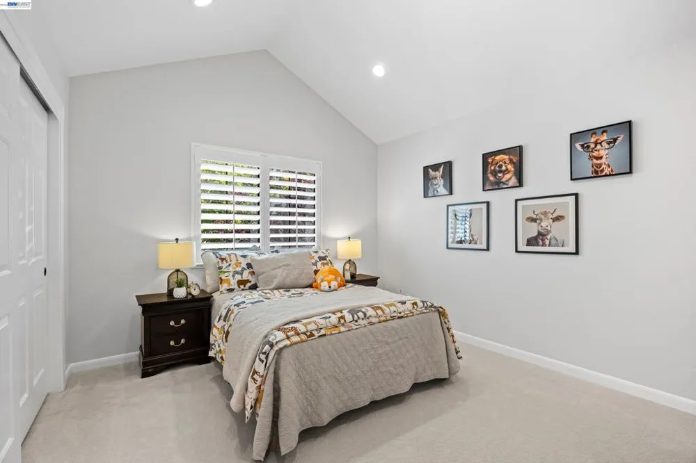 328 S Eagle Nest Ln Danville, CA 94506