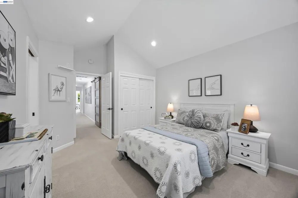 328 S Eagle Nest Ln Danville, CA 94506