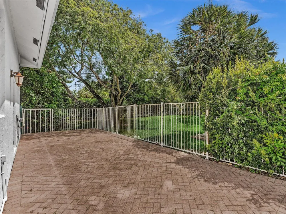 2602 SW 132nd Way Davie, FL 33330