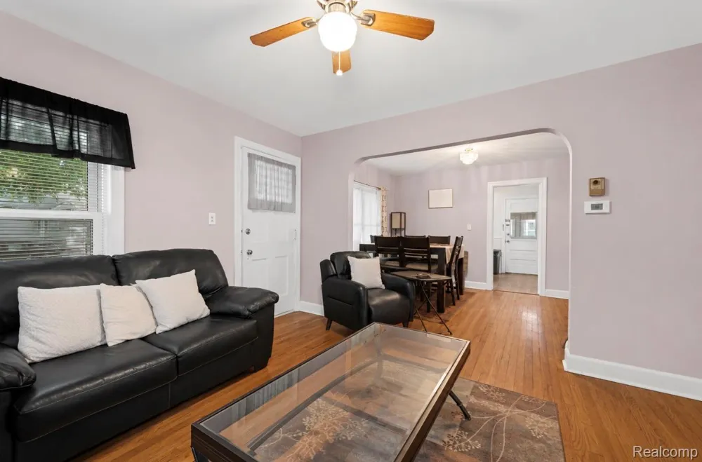 4802 Hazel Street Dearborn Heights City, MI 48125