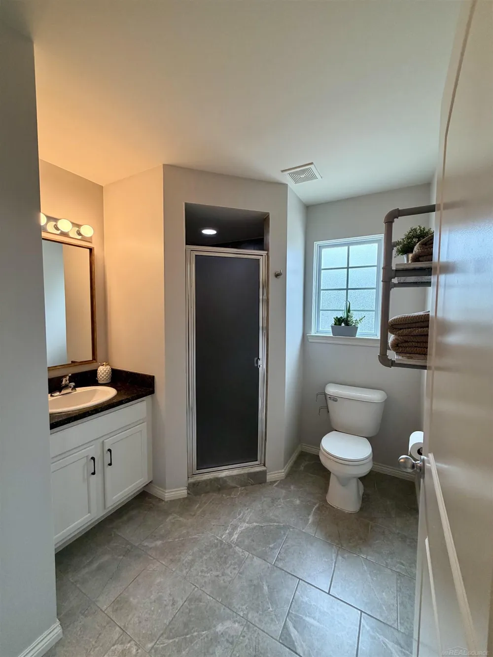 7013 Boulder Pointe Drive Washington Township, MI 48094