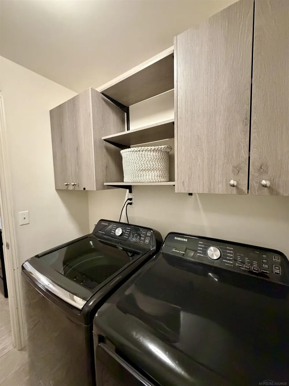 7013 Boulder Pointe Drive Washington Township, MI 48094