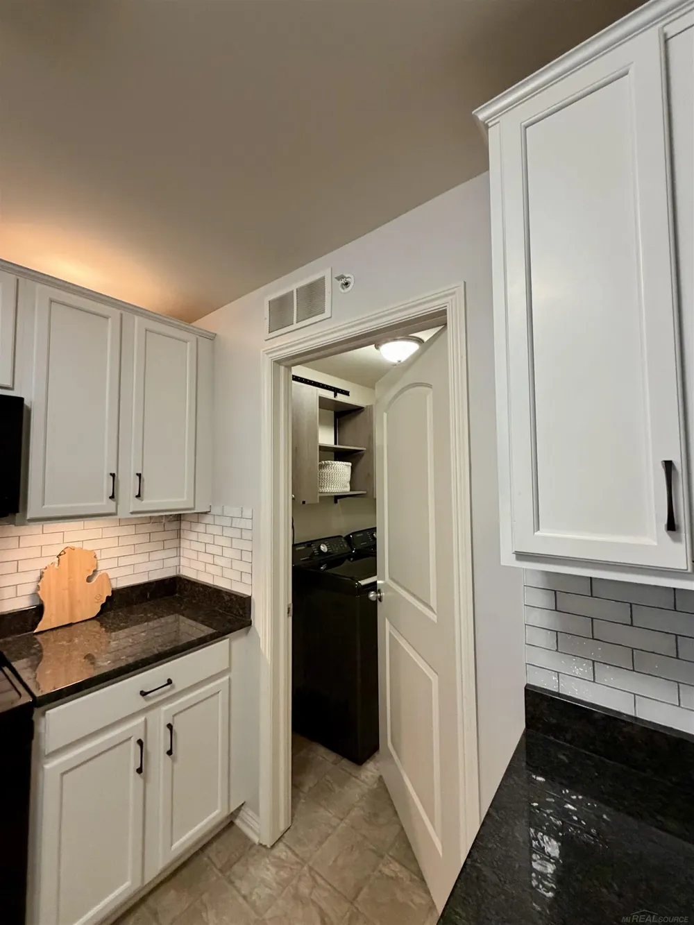 7013 Boulder Pointe Drive Washington Township, MI 48094