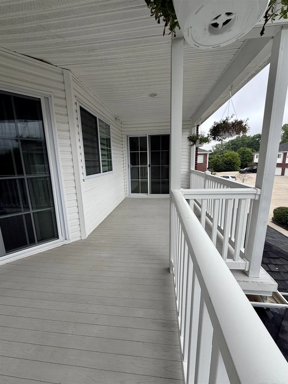 7013 Boulder Pointe Drive Washington Township, MI 48094