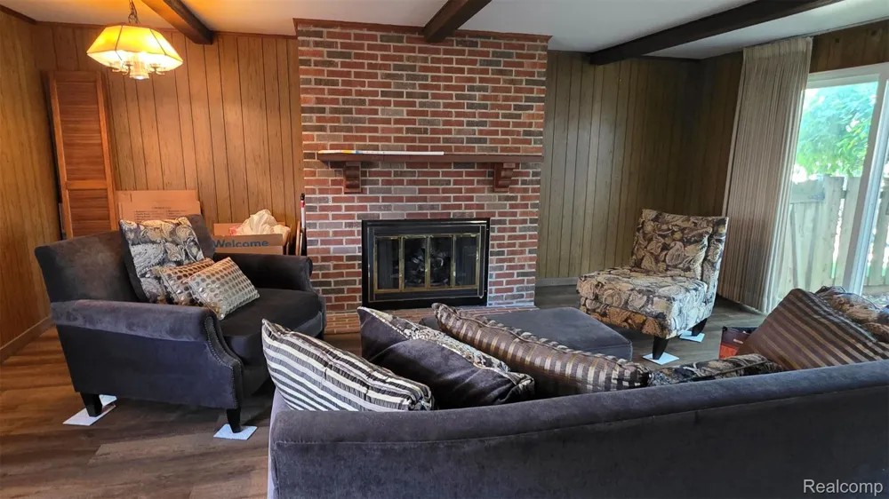21150 Beaconsfield Street St Clair Shores City, MI 48080