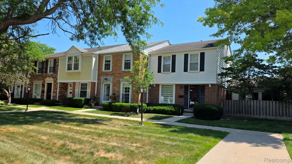 21150 Beaconsfield Street St Clair Shores City, MI 48080