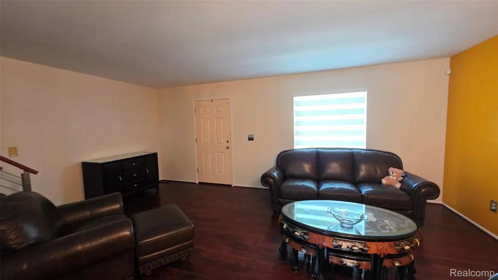 21150 Beaconsfield Street St Clair Shores City, MI 48080