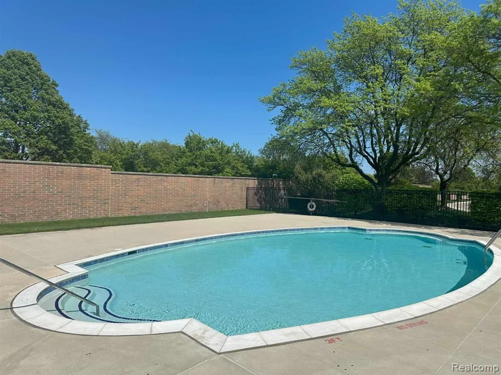 21150 Beaconsfield Street St Clair Shores City, MI 48080