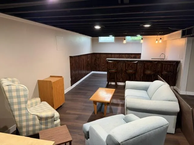 31180 E Rutland Street Beverly Hills Village, MI 48025