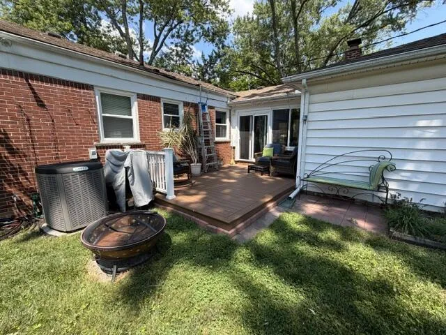 31180 E Rutland Street Beverly Hills Village, MI 48025