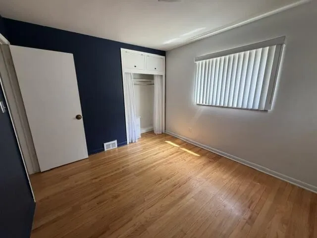31180 E Rutland Street Beverly Hills Village, MI 48025