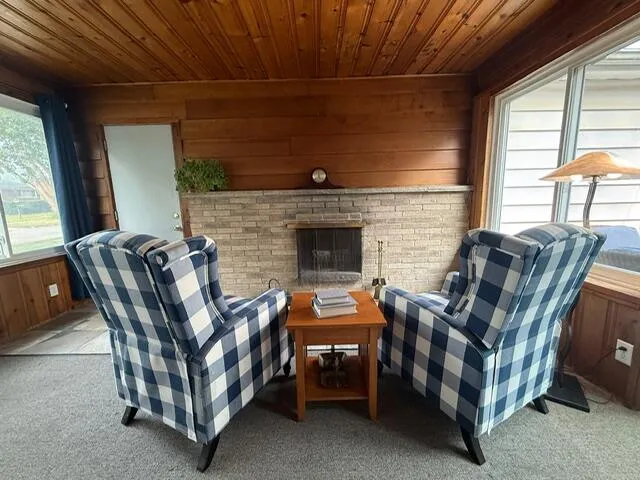 31180 E Rutland Street Beverly Hills Village, MI 48025