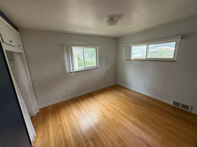31180 E Rutland Street Beverly Hills Village, MI 48025