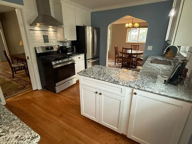 31180 E Rutland Street Beverly Hills Village, MI 48025