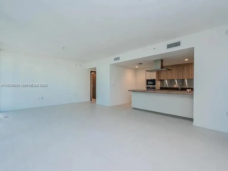 1000 Brickell Plz #3509 Miami, FL 33131