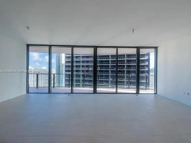 1000 Brickell Plz #3509 Miami, FL 33131