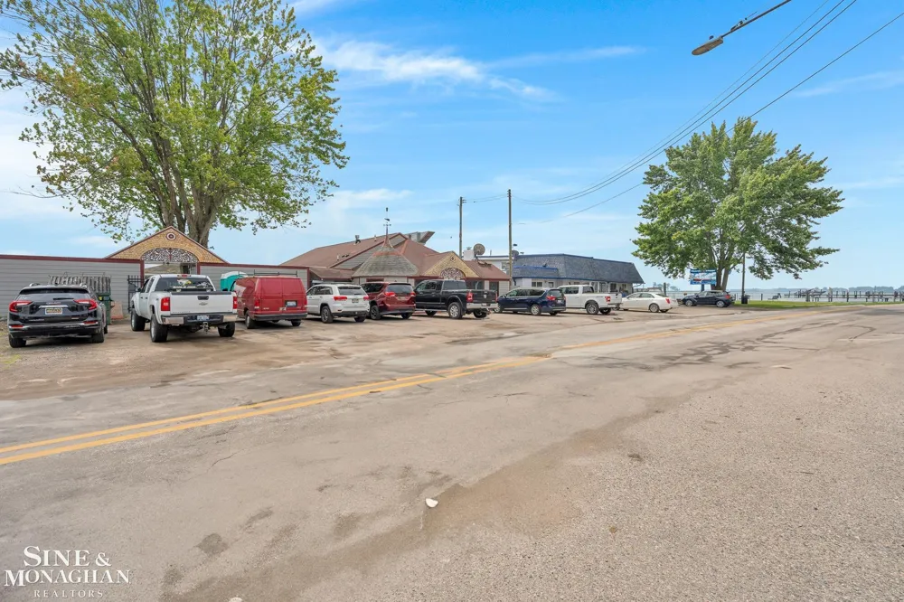 177 Williams Street Clay Township, MI 48028