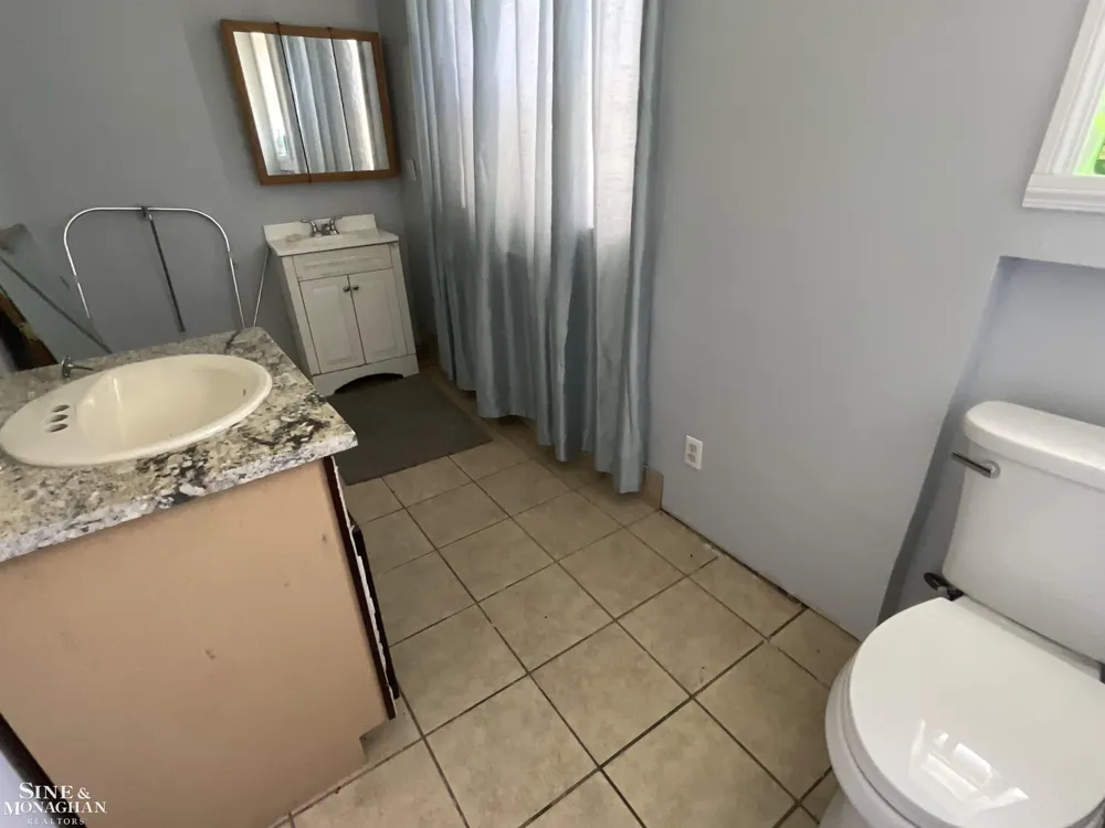 177 Williams Street Clay Township, MI 48028