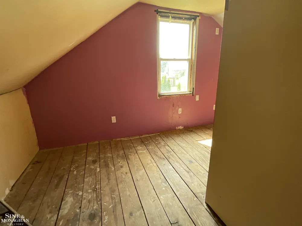 177 Williams Street Clay Township, MI 48028