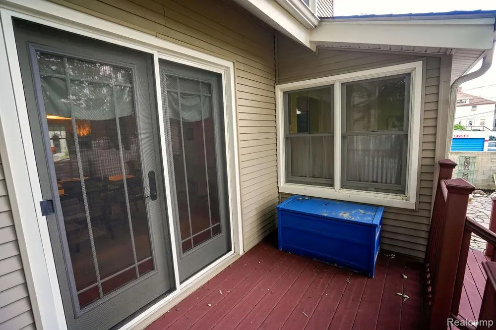 545 Eureka Road Wyandotte City, MI 48192