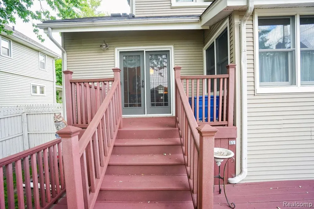 545 Eureka Road Wyandotte City, MI 48192
