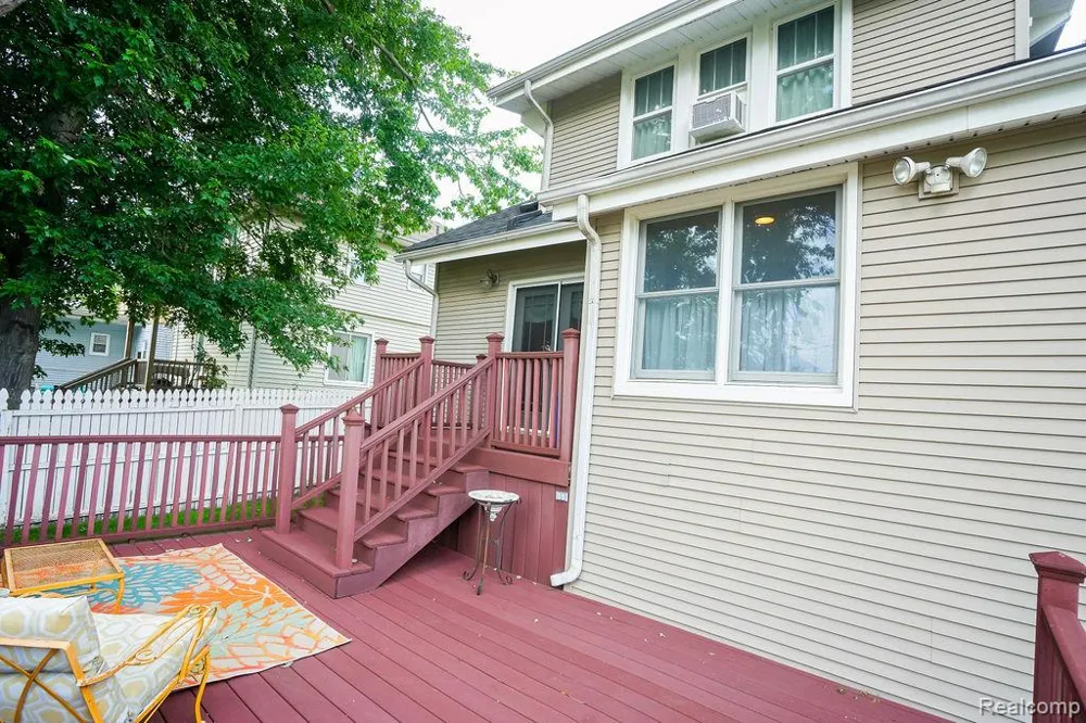 545 Eureka Road Wyandotte City, MI 48192